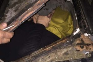 FET&Ouml;'c&uuml; kadın yurt dışına ka&ccedil;maya &ccedil;alışırken yakalandı