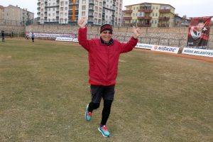 Mide kanserini spor yaparak yendi