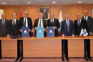 BALKANT&Uuml;RK Eğitim Vakfı'ndan Bursa Uludağ &Uuml;niversitesi &ouml;ğrencilerine burs desteği
