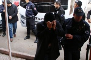 Adana'da 'ByLock'&ccedil;u 16 polis tutuklandı
