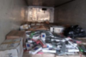 Diyarbakır'da 327 bin paket ka&ccedil;ak sigara yakalandı