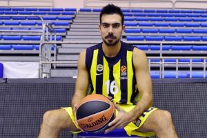 Fenerbah&ccedil;e'de Sloukas ameliyat olacak