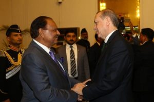 Erdoğan, Pakistan Başbakanı Şerif'i kabul etti