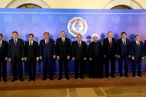 İslamabad'da aile fotoğrafı &ccedil;ektirildi