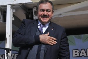 Bakan Eroğlu'ndan KKTC'deki i&ccedil;me suyu sorunu ile ilgili a&ccedil;ıklama