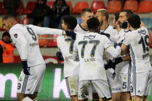 Fenerbah&ccedil;e kupada moral ve avantaj peşinde