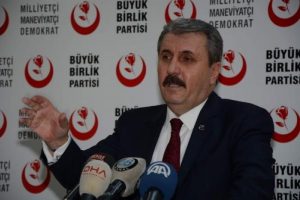 Destici: "Barzani bağımsız bir devlet başkanıymış gibi karşılandı"