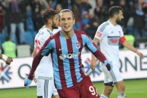Trabzonspor Yusuf Yazıcı'nın s&ouml;zleşmesini 2022 yılına kadar uzattı