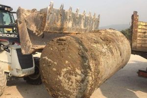 Polisten ka&ccedil;ak akaryakıt operasyonu! Tankları yer altına gizlemişler
