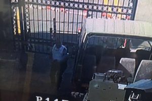 Bursa İl Jandarma Komutanı Tuğgeneral Hacıoğlu darbecilere b&ouml;yle direnmiş