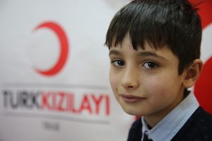 9 yaşındaki Samir Danimarka'daki ailesine kavuştu