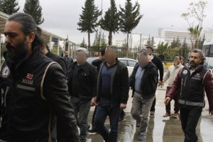Antalya FET&Ouml; operasyonu: 22 g&ouml;zaltı