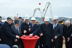 Bakan M&uuml;ezzinoğlu Bursa'da temel atma t&ouml;renine katıldı