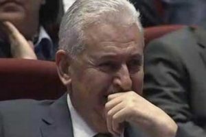 Başbakan Yıldırım g&ouml;zyaşlarını tutamadı!