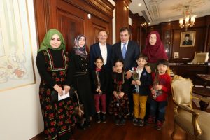 28 Şubat mağdurlarından Bursa Valisi K&uuml;&ccedil;&uuml;k'e ziyaret