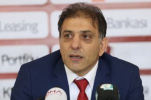 "Uyduruk bir kararla gol yedik"