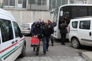 Bursa'da FET&Ouml; ş&uuml;phelisi 26 eski polis adliyeye sevk edildi