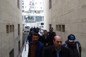 Bursa'da PKK operasyonu! HDP'li y&ouml;neticiler g&ouml;zaltında