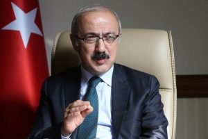 Elvan: Almanya demokrasiden yana mıdır, ter&ouml;rden yana mıdır