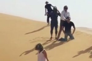 D&uuml;nyaca &uuml;nl&uuml; yıldızdan b&uuml;y&uuml;k skandal!