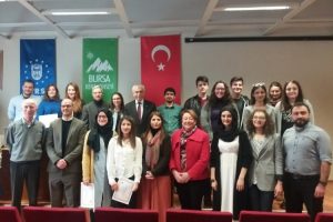 Bursa'da gen&ccedil;lere insan hakları sertifikası