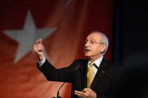 Kılı&ccedil;daroğlu: "Anayasa değişikliği ile aramızı b&ouml;lmek istiyorlar"