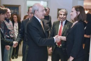 Kılı&ccedil;daroğlu'ndan &Ccedil;iğdem Kağıt&ccedil;ıbaşı'nın yakınlarına başsağlığı ziyareti
