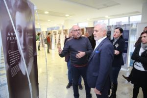 Nazi d&ouml;neminde yaşanan bir dramın sergisi Bursa Nil&uuml;fer'de