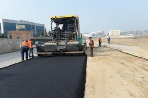 Bursa'da imara a&ccedil;ılan yeni yollar asfaltlanıyor