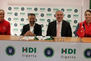 Bursa B&uuml;y&uuml;kşehir Belediyespor'a HDI Sigorta sponsor oldu