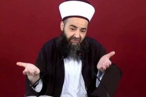 C&uuml;bbeli Ahmet Hoca'dan YouTube isyanı: Allah hepinizi ıslah etmesin