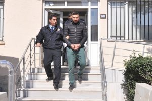 Bursa'da silahlı saldırı zanlısı adliyeye sevk edildi