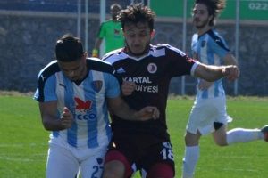 Karacabey Birlikspor, Kartalspor'u 2 golle ge&ccedil;ti