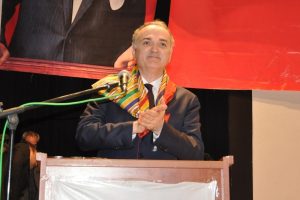 Bakan &Ouml;zl&uuml;: T&uuml;rkiye'deki muhalefet proje &uuml;retmez