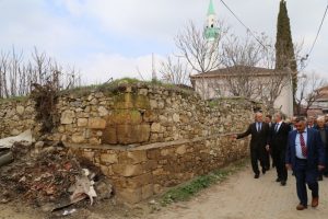 Bursa'da B&uuml;y&uuml;kbalıklı'ya meydan ve cami yapılacak