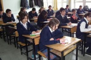 Bursa'da yaşayan Arnavut ve Boşnak k&ouml;kenli vatandaşların "se&ccedil;meli ders" sevinci