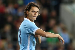 Enes &Uuml;nal Hollanda'da parlıyor