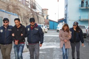 Hakkari'de 2 YPG'li tutuklandı
