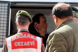Alaattin &Ccedil;akıcı, ameliyat i&ccedil;in hastaneye yattı