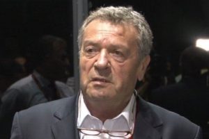 Galatasaray y&ouml;neticisi Nasuhi Sezgin'den şaşırtıcı a&ccedil;ıklama