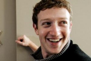 Zuckerberg, Harvard &Uuml;niversitesi'ne geri d&ouml;n&uuml;yor