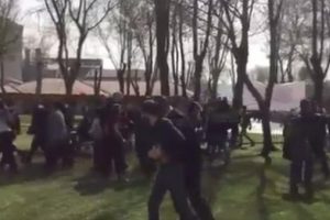 &Uuml;niversitede 8 Mart etkinliğine bı&ccedil;aklı saldırı!