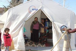 Depremzede kadınlar 8 Mart'ı kutlayamadı