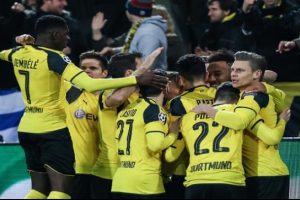 Borussia Dortmund, Benfica'yı 4-0 yenerek &ccedil;eyrek finale y&uuml;kseldi