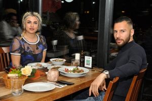 Yasin &Ouml;ztekin: Şuan bir başarıya sahipsem onun varlığındandır