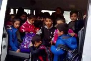Polis durdurup tek tek saydı! Herkes şaşkına d&ouml;nd&uuml;...