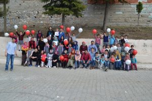 Bursa'da &uuml;niversite &ouml;ğrencilerinden anlamlı proje: Dost Meclisi