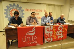 Bursa'daki Renault iş&ccedil;ileri, Avrupa'dan gelen sendika temsilcileriyle g&ouml;r&uuml;şt&uuml;