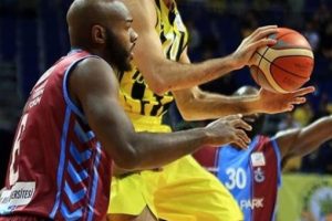 Trabzonsporlu basketbolcu Green ameliyat edildi