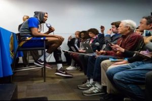 Kevin Durant: "Sakatlığım d&uuml;ş&uuml;nd&uuml;ğ&uuml;m&uuml;z kadar k&ouml;t&uuml; değil"